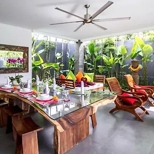 Bed and breakfast Grand In Khaleesi, Seminyak