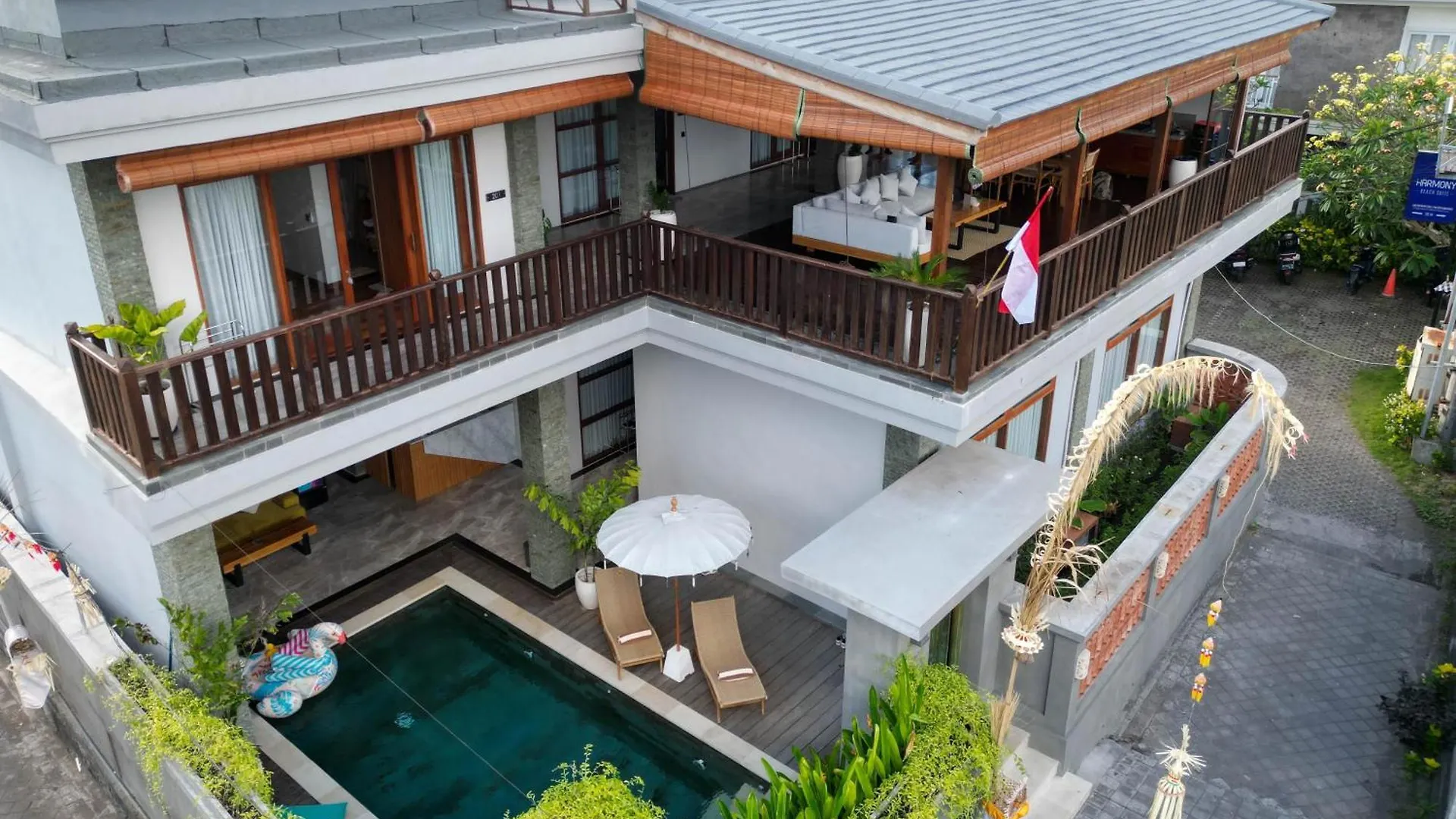 Bed & Breakfast Tropical Beach House Bali Seminyak